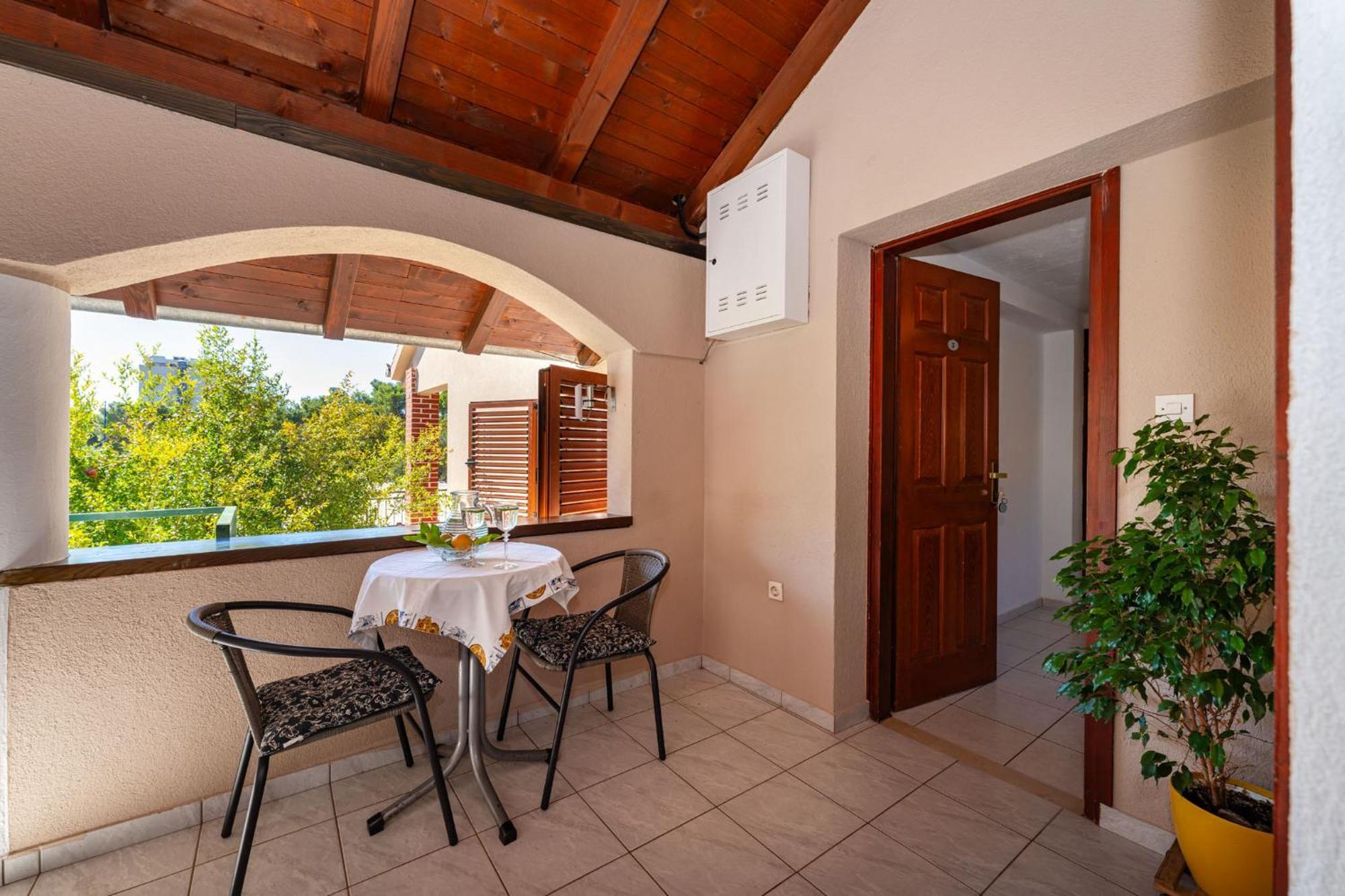 Apartments Adriana Starigrad Paklenica Habitación foto