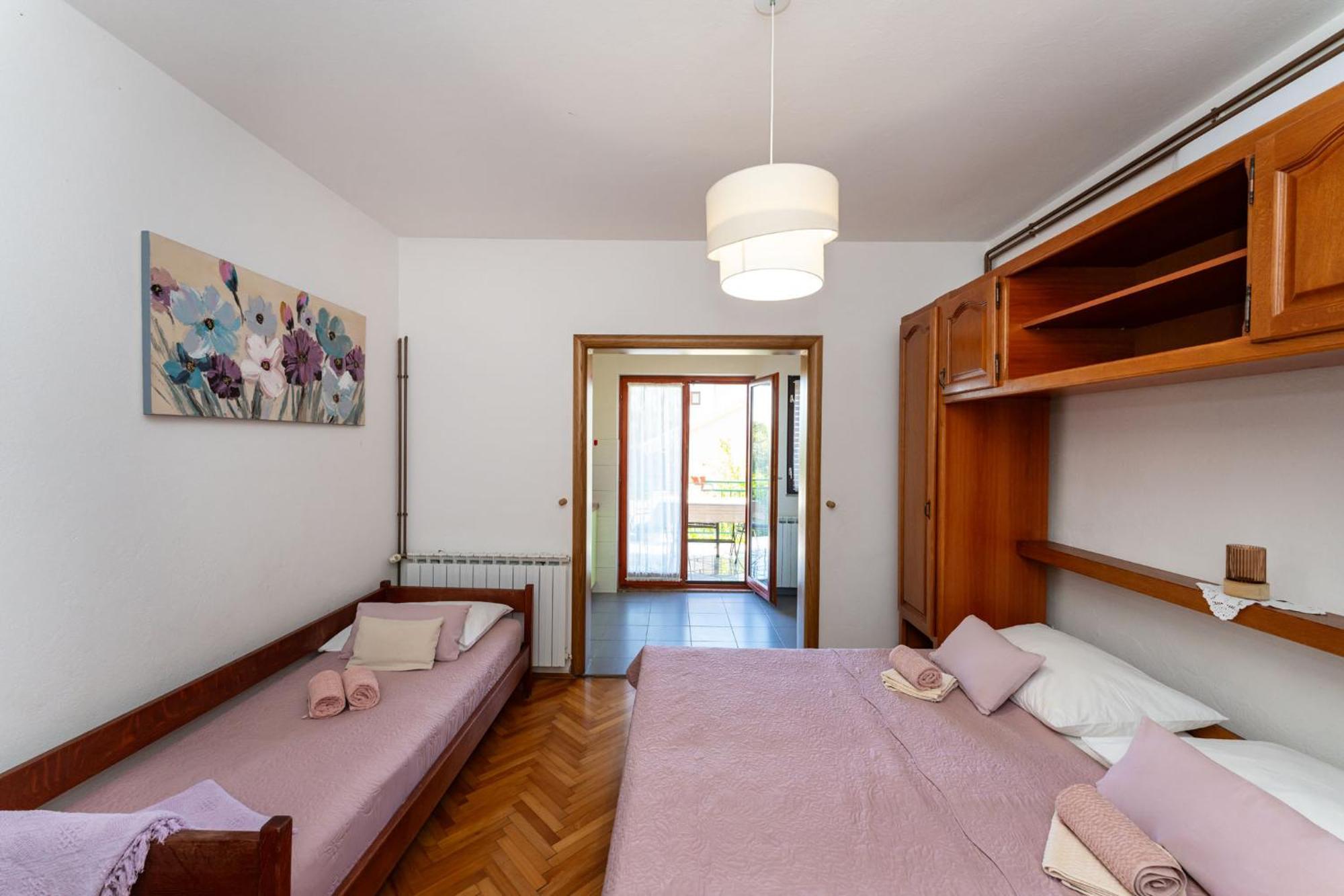 Apartments Adriana Starigrad Paklenica Habitación foto