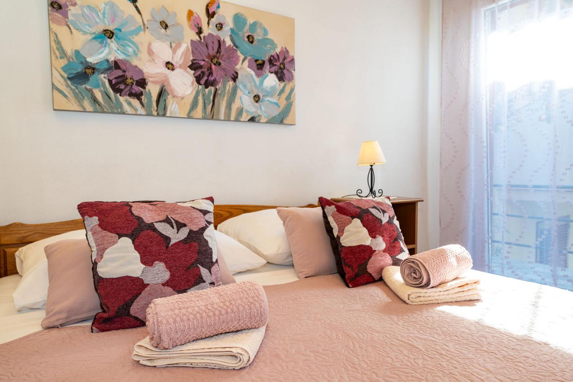 Apartments Adriana Starigrad Paklenica Habitación foto